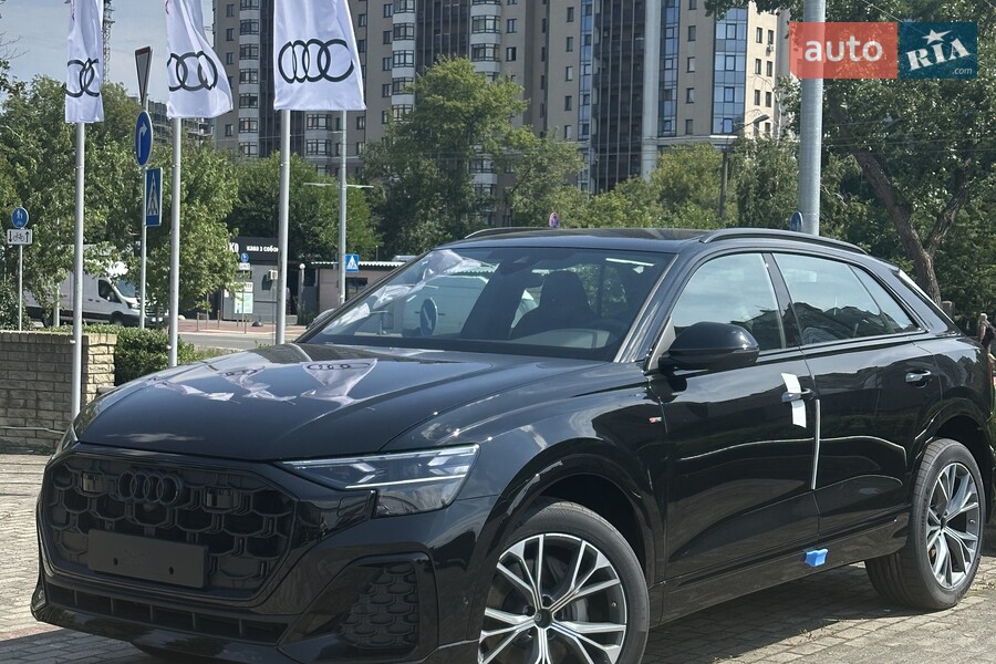 Audi Q8 - фото 6