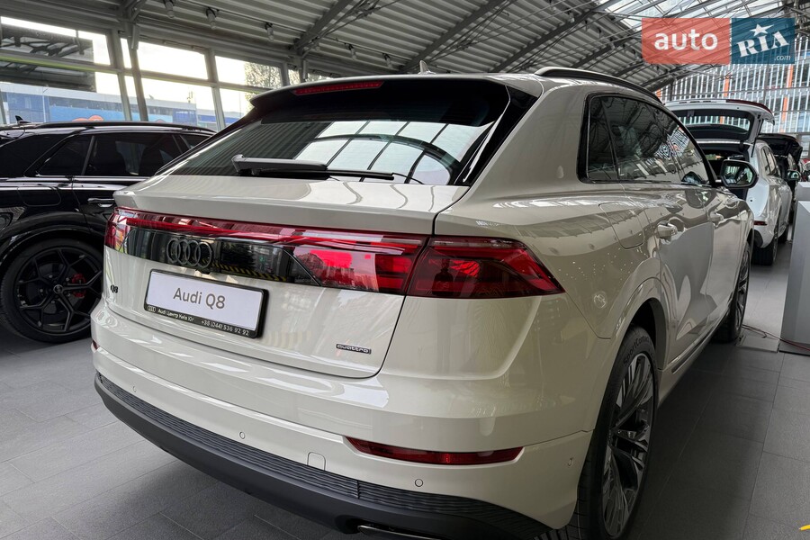 Audi Q8 - фото 4