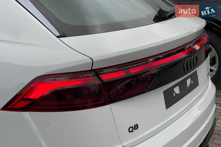 Audi Q8 - фото 9