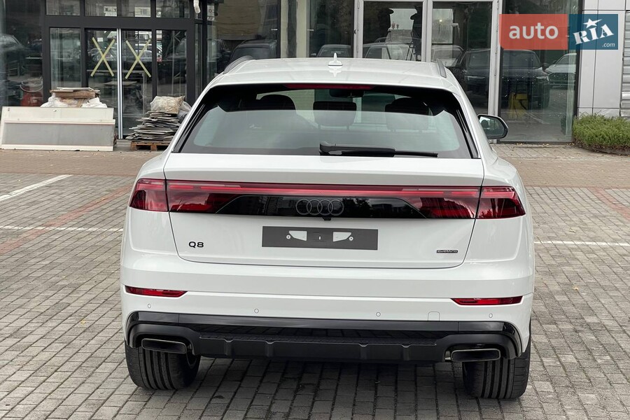 Audi Q8 - фото 4