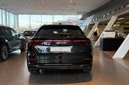 Audi Q8 S-Line