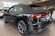 Audi Q8 S-Line