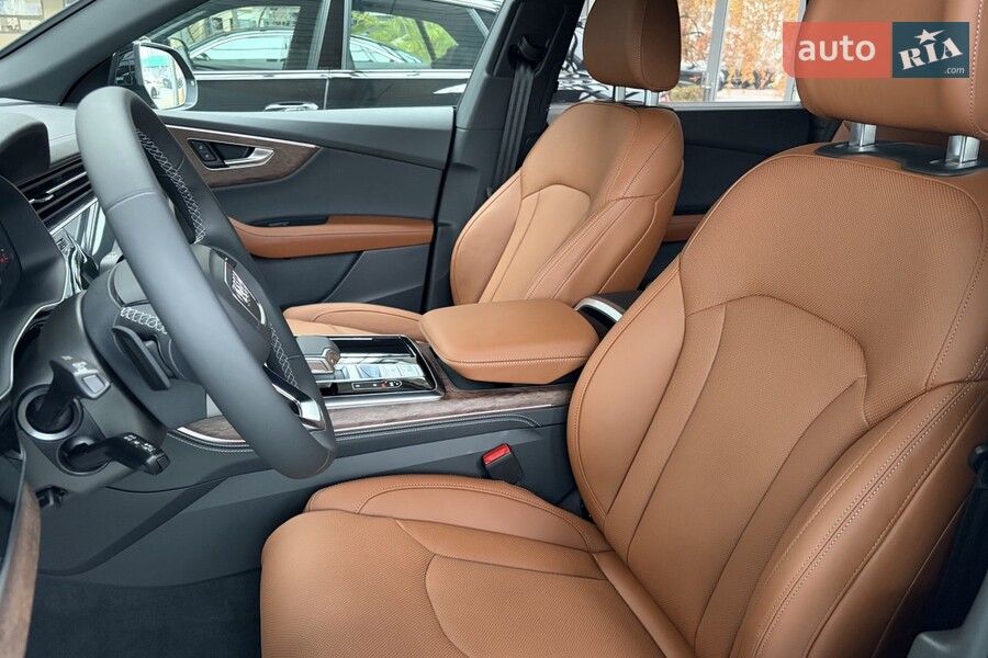 Audi Q8 - фото 6