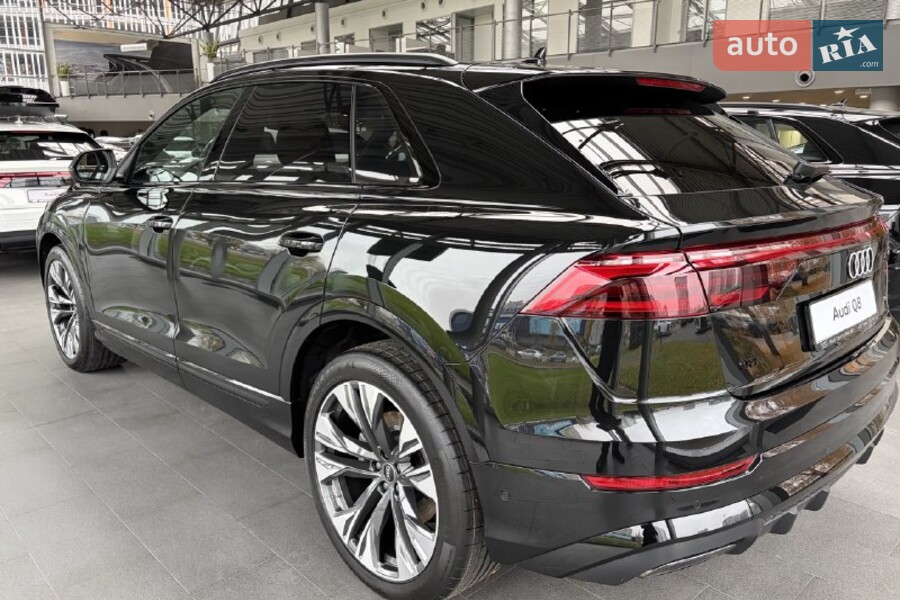 Audi Q8 - фото 4