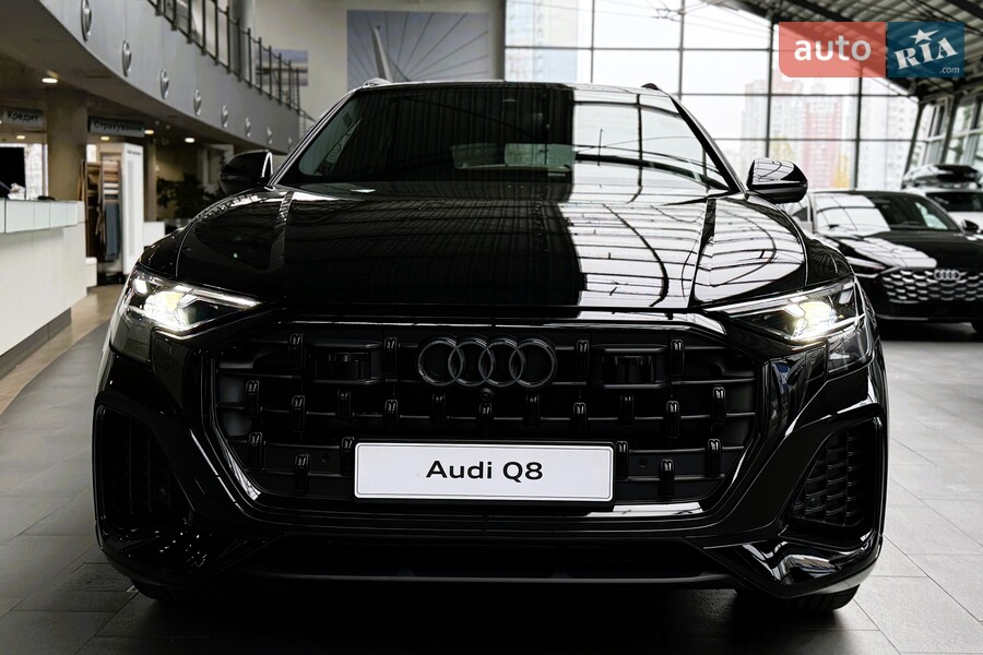 Audi Q8 - фото 1