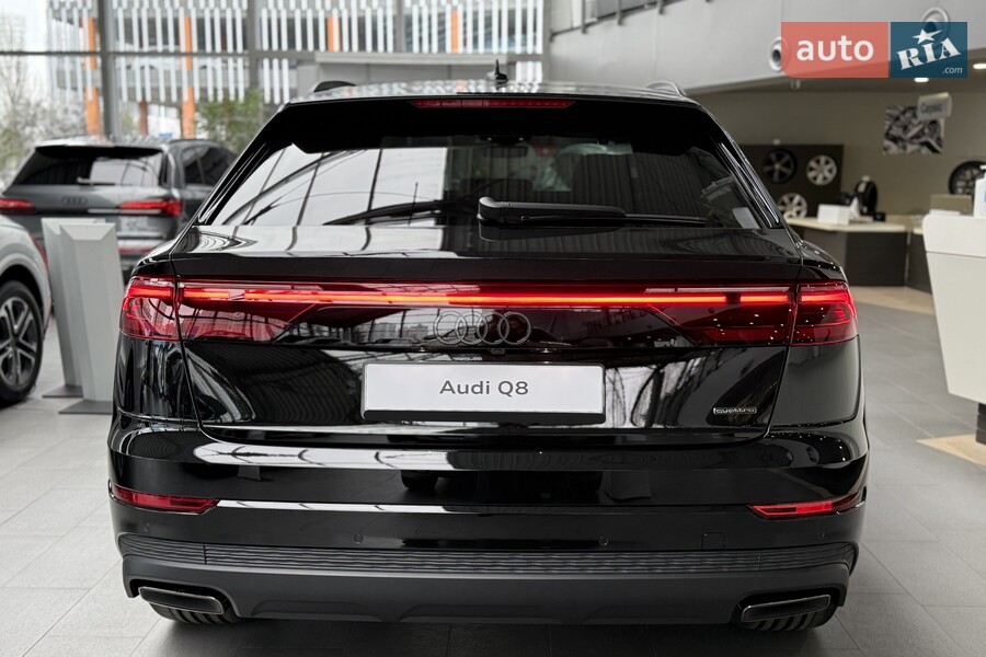Audi Q8 - фото 7