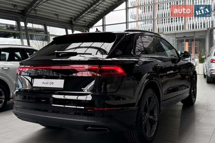 Audi Q8 - фото 6