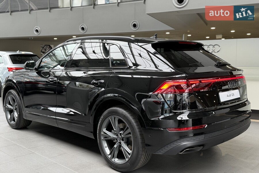Audi Q8 - фото 9
