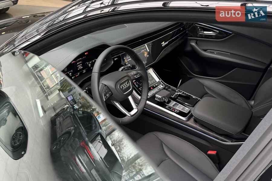 Audi Q8 - фото 12