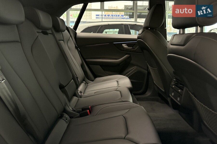 Audi Q8 - фото 16