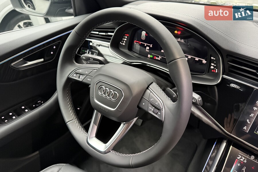 Audi Q8 - фото 18