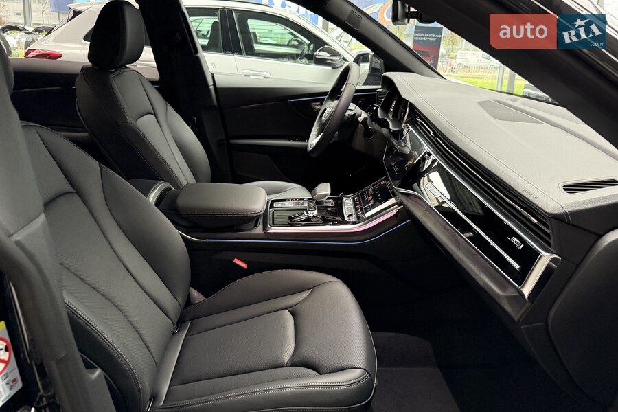 Audi Q8 - фото 25