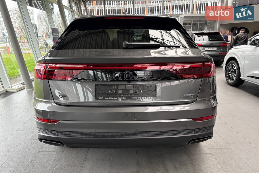 Audi Q8 - фото 5