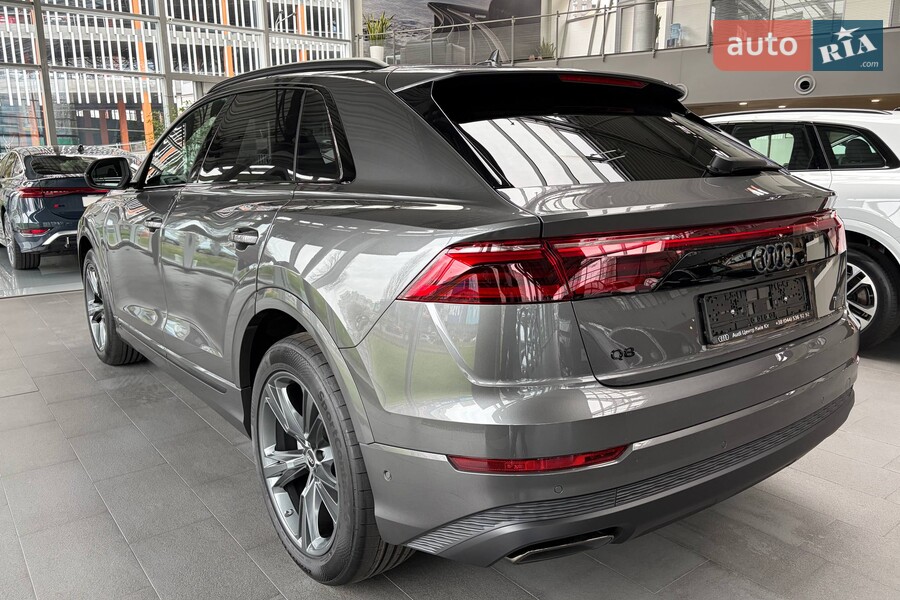 Audi Q8 - фото 6