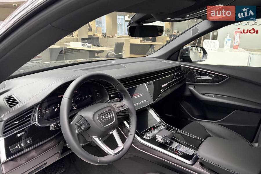 Audi Q8 - фото 5