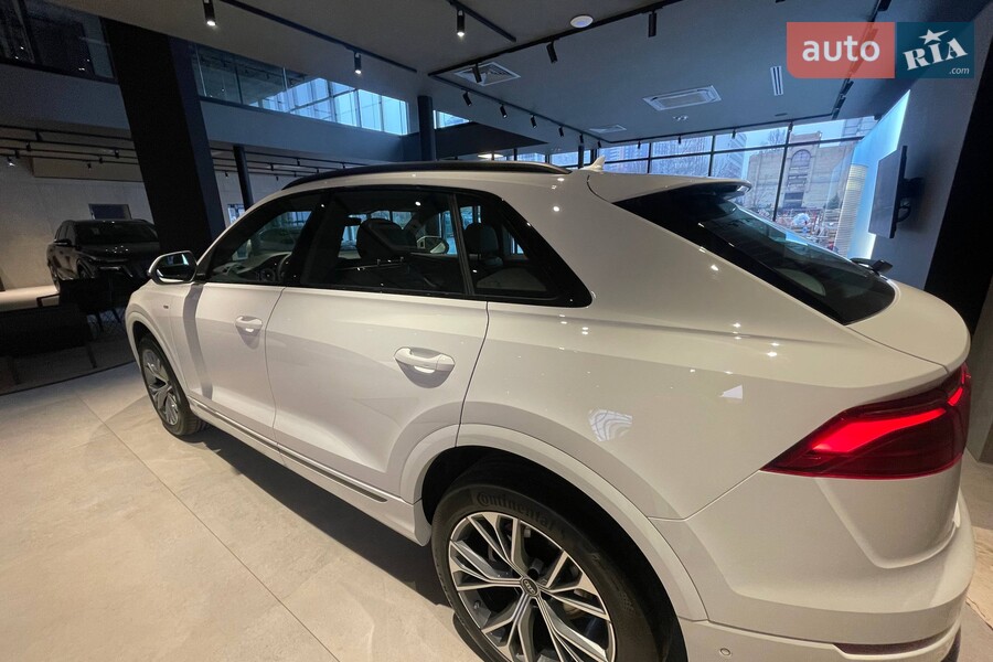 Audi Q8 - фото 16
