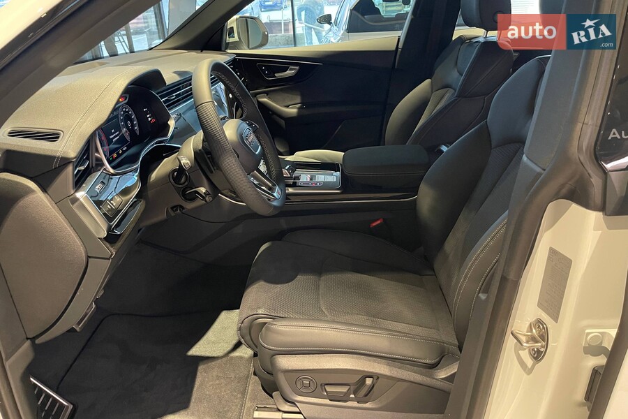 Audi Q8 - фото 23