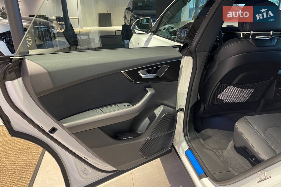 Audi Q8 - фото 26