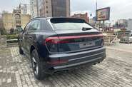 Audi Q8 - фото 14