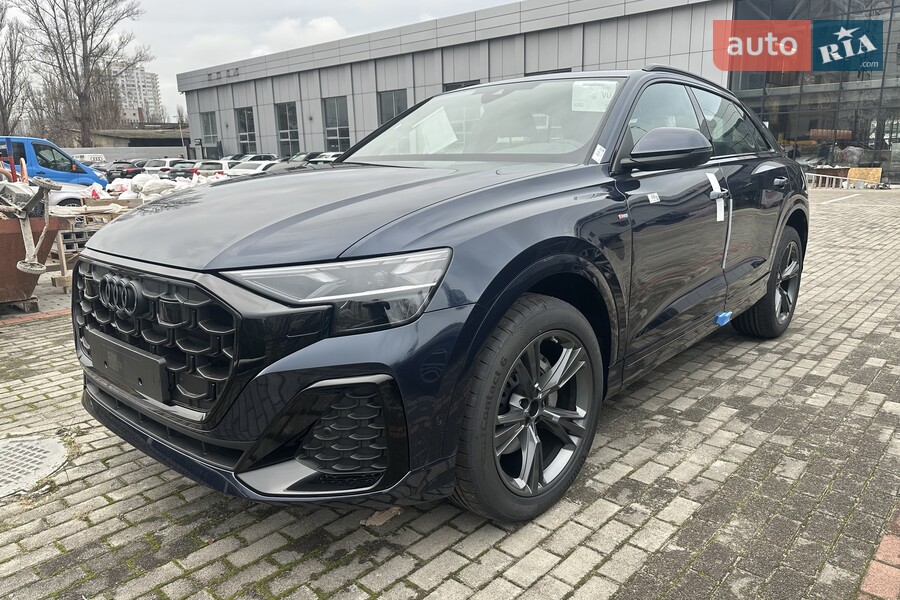 Audi Q8 - фото 16