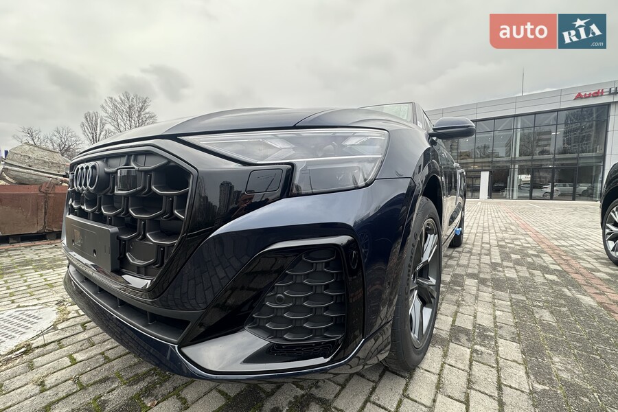 Audi Q8 - фото 18