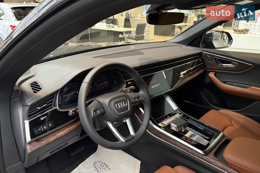 Audi Q8 - фото 7