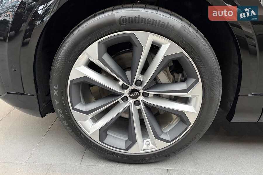 Audi Q8 - фото 5