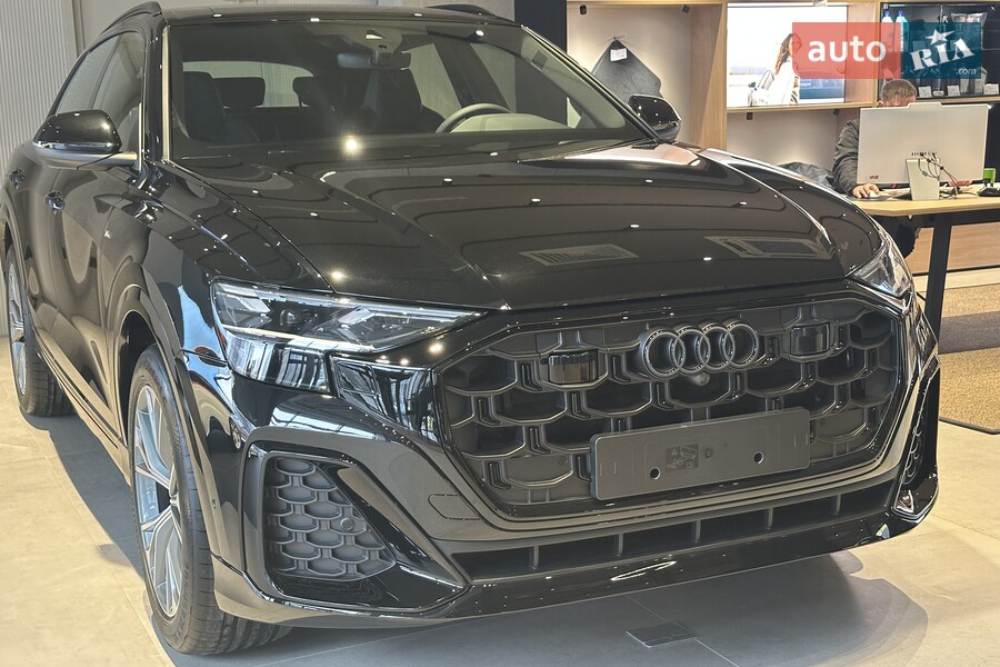Audi Q8 - фото 5