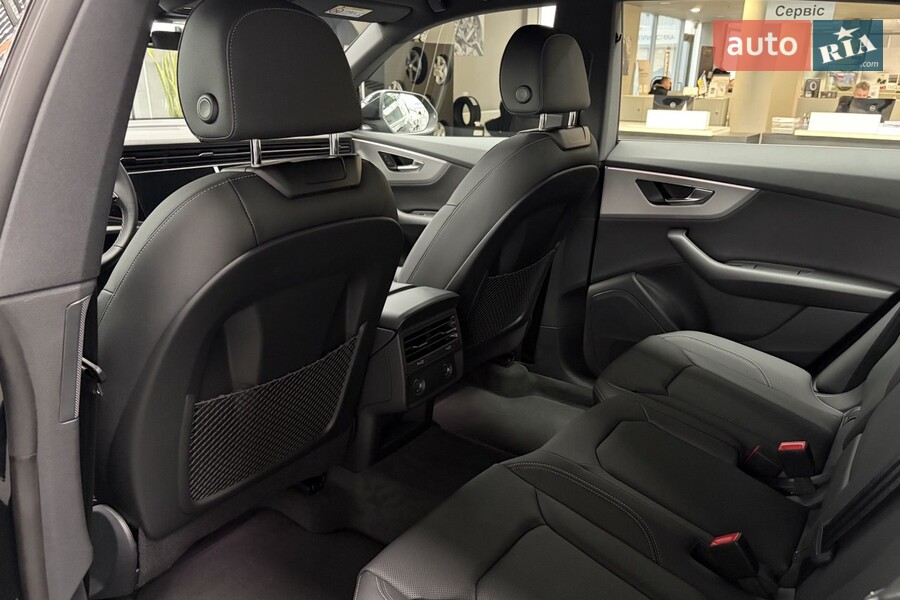 Audi Q8 - фото 8