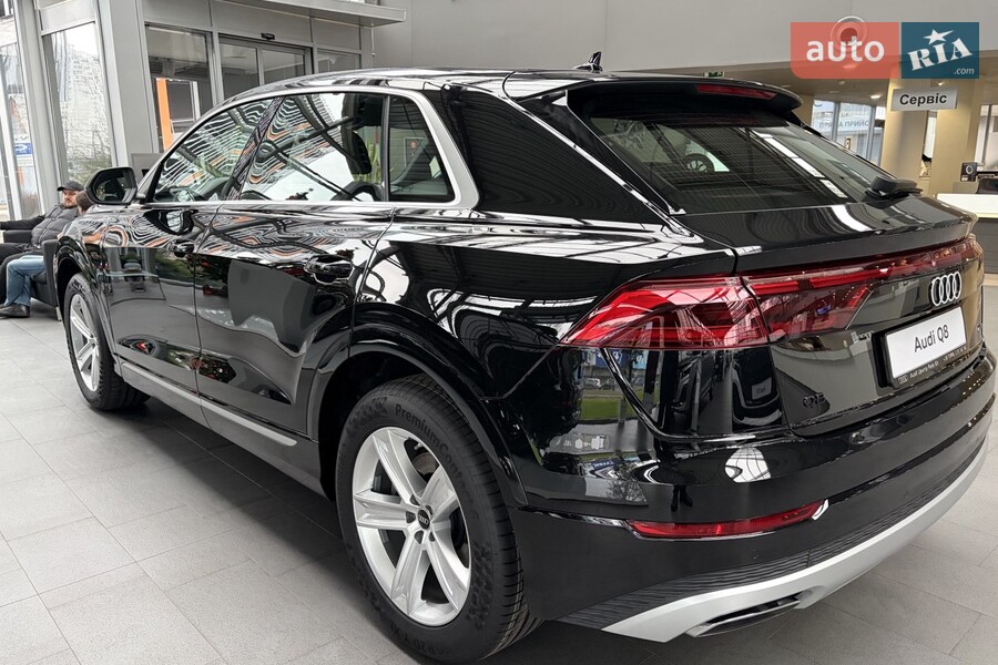 Audi Q8 - фото 5