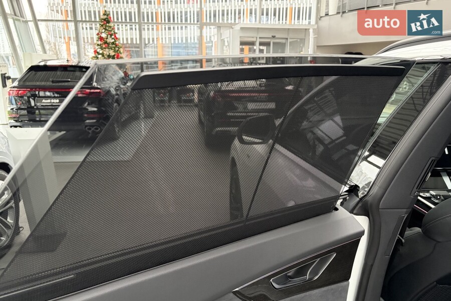 Audi Q8 - фото 9