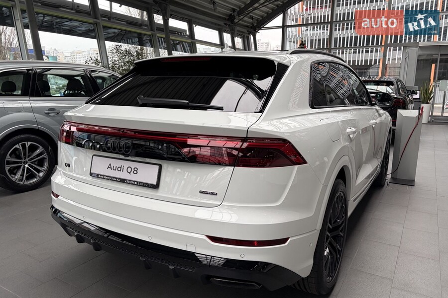 Audi Q8 - фото 5