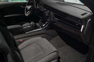 Audi Q8 S-Line