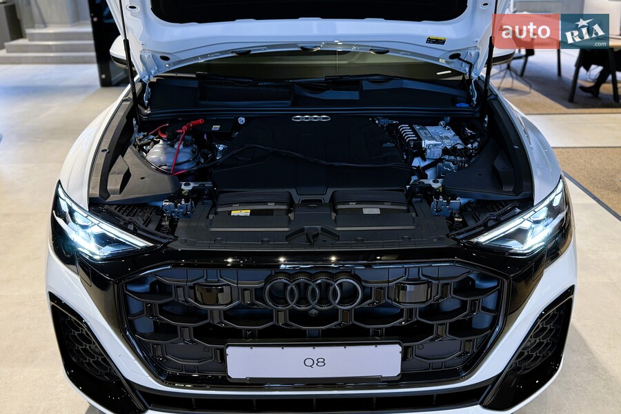 Audi Q8 - фото 22