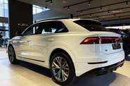 Audi Q8 - фото 6