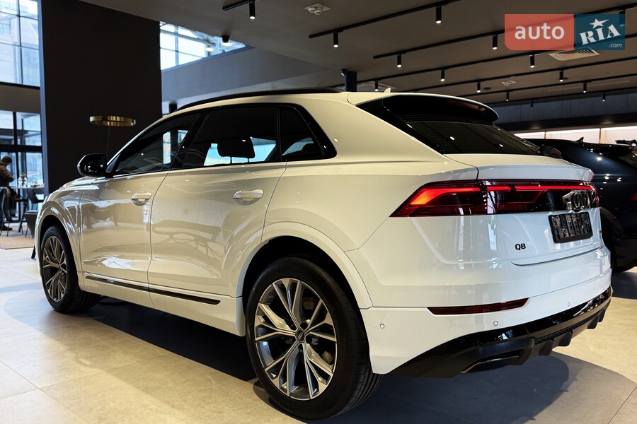 Audi Q8 - фото 6