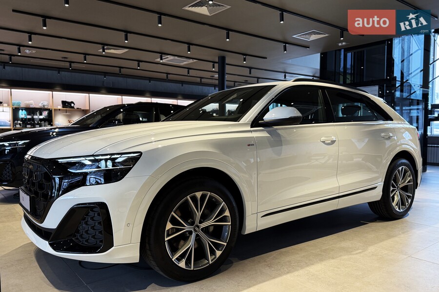 Audi Q8 - фото 3