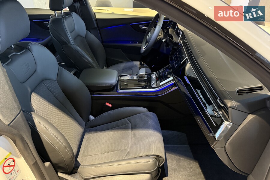 Audi Q8 - фото 21