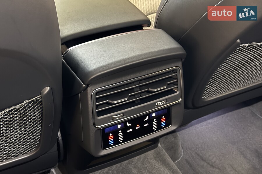 Audi Q8 - фото 16