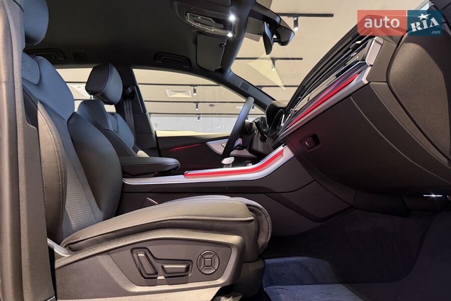 Audi Q8 - фото 22