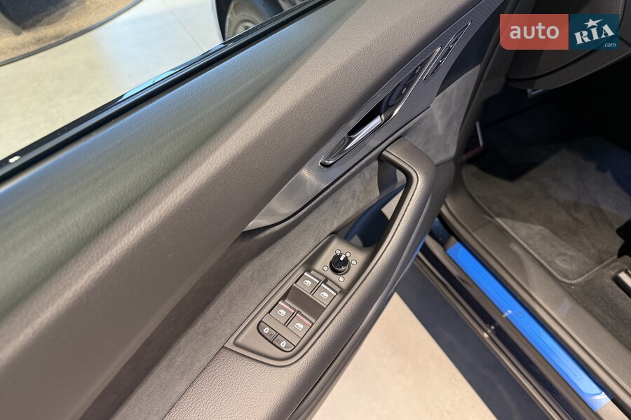 Audi Q8 - фото 25