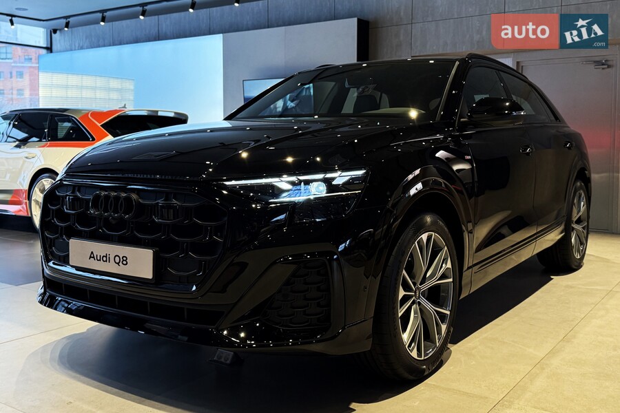 Audi Q8 - фото 1