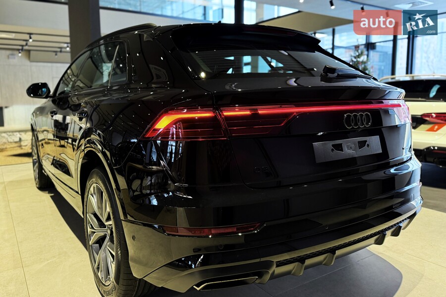 Audi Q8 - фото 5