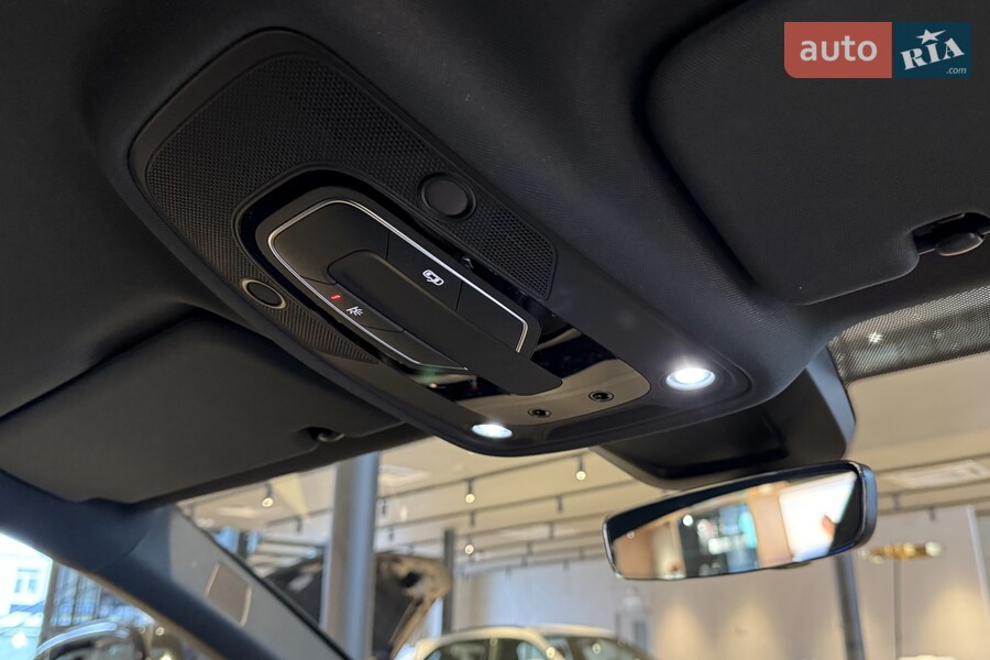 Audi Q8 - фото 10