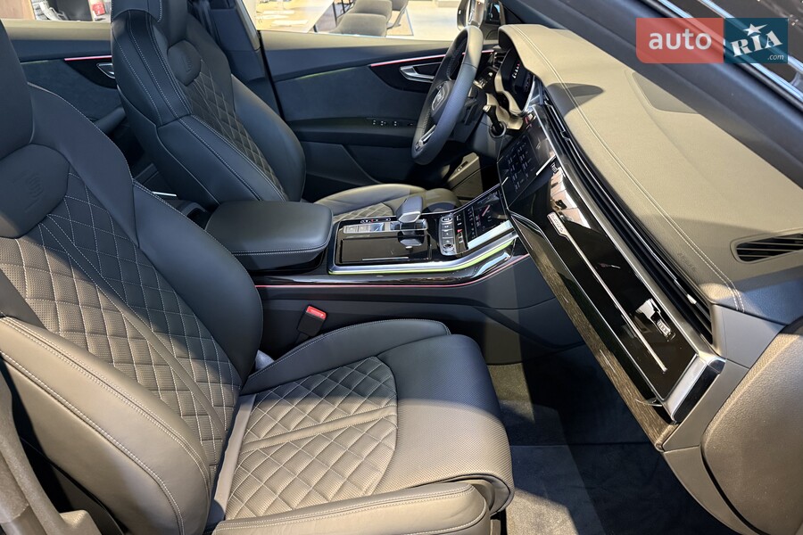 Audi Q8 - фото 17