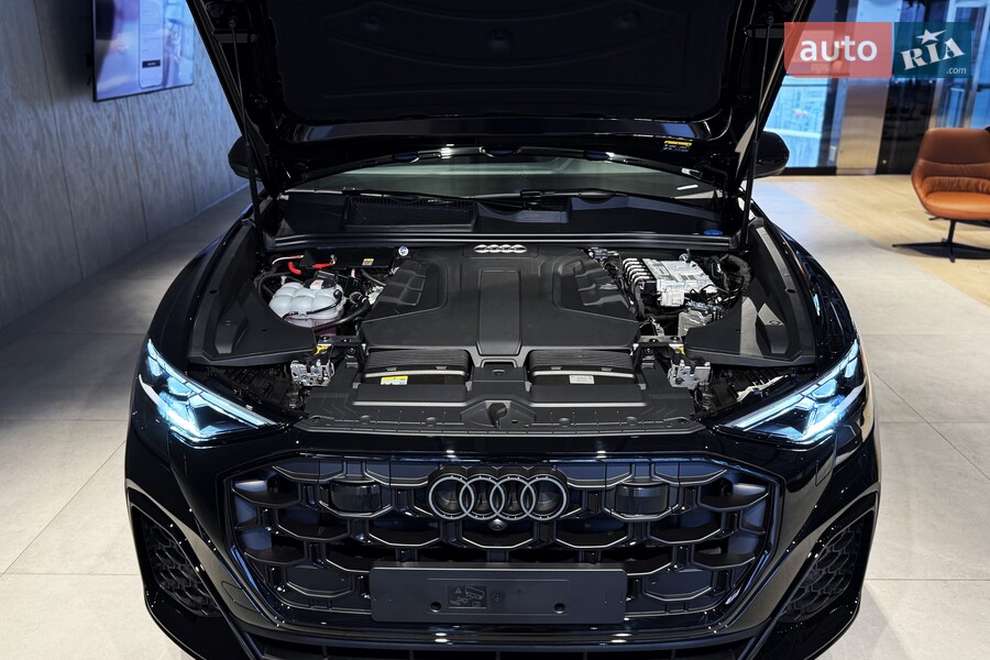 Audi Q8 - фото 31