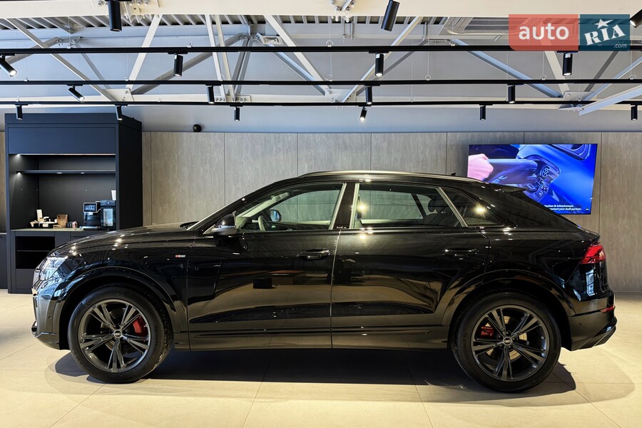 Audi Q8 - фото 4