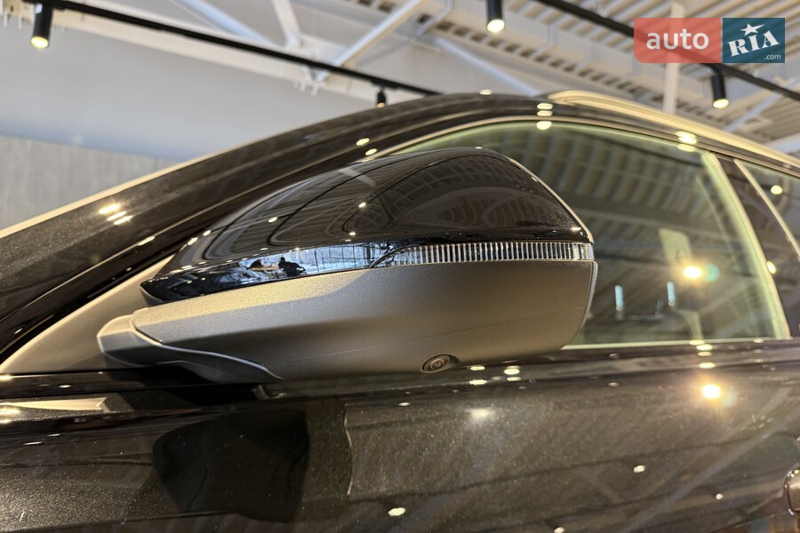 Audi Q8 - фото 9