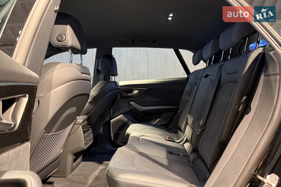 Audi Q8 - фото 18