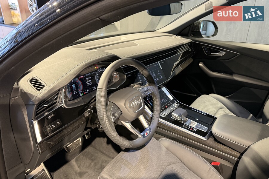 Audi Q8 - фото 22